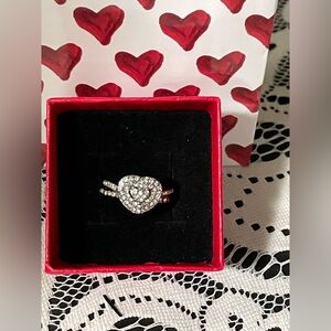 🌸 NEW Elegant Silver Two Piece Heart Ring Set Size 7